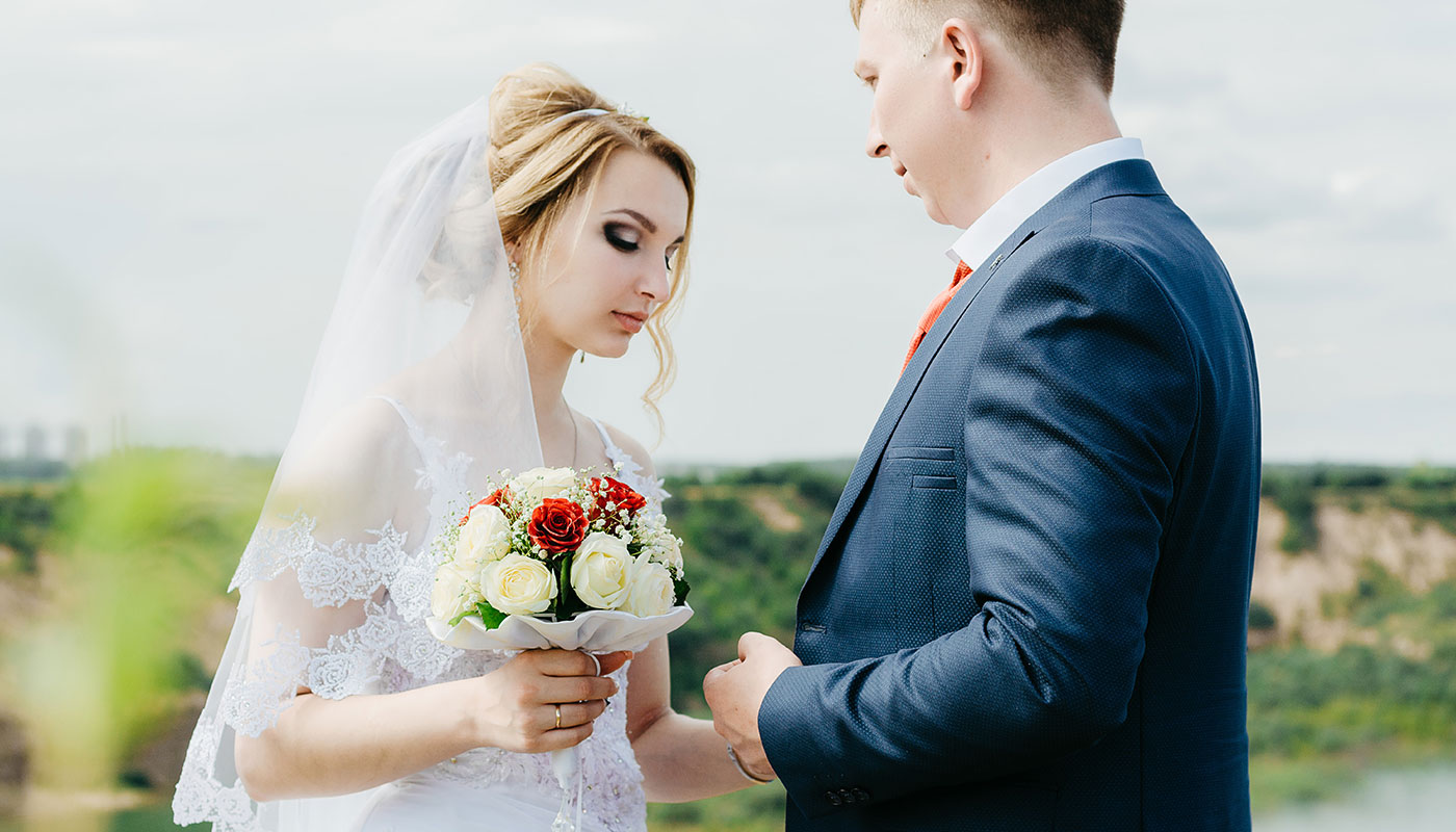 Moda ślubna w 2025 roku – jakie zmiany przyniósł nam nowy rok?